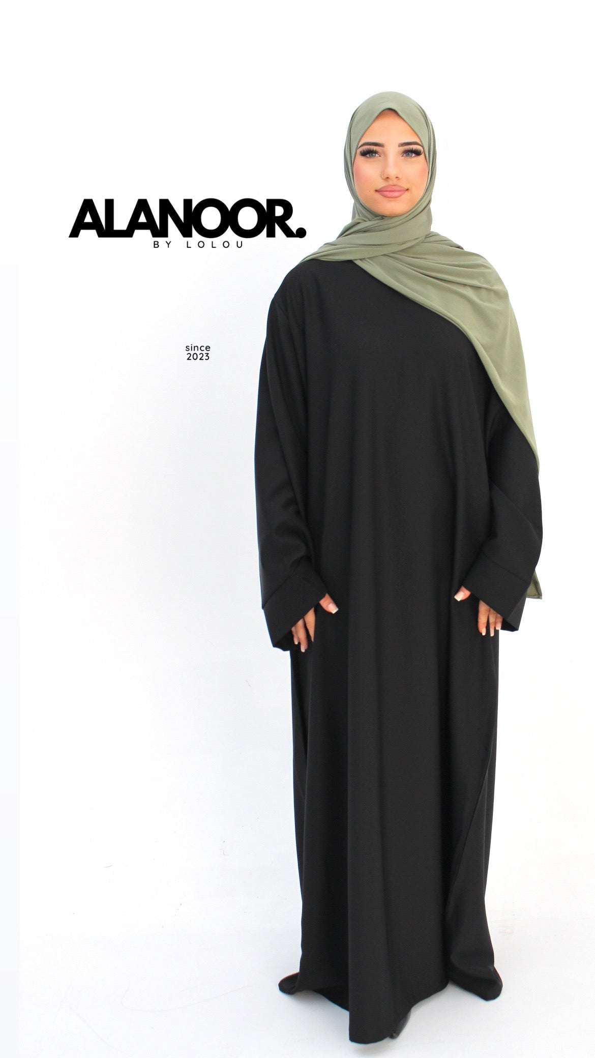 ABAYA QAMAR NEGRO