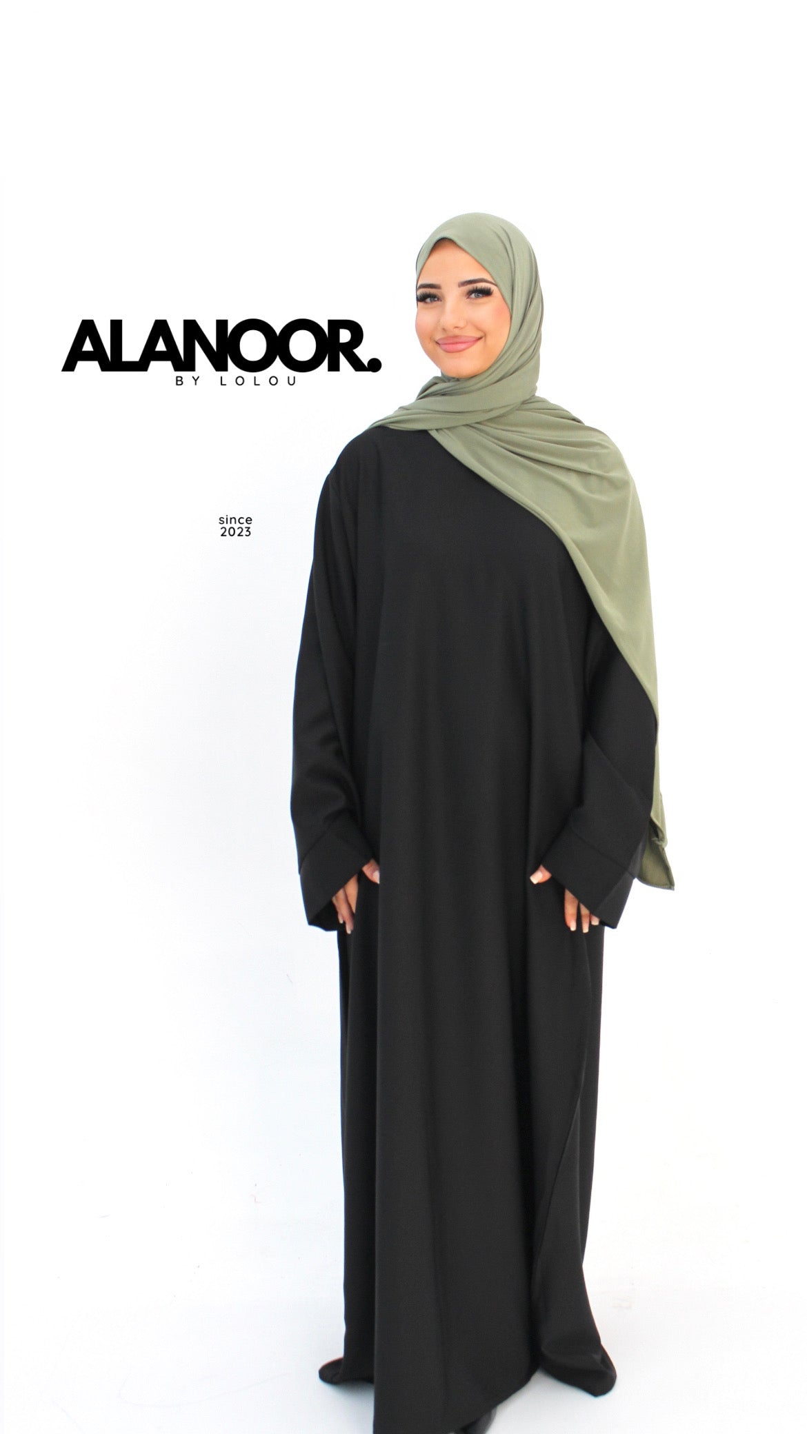 ABAYA QAMAR NEGRO