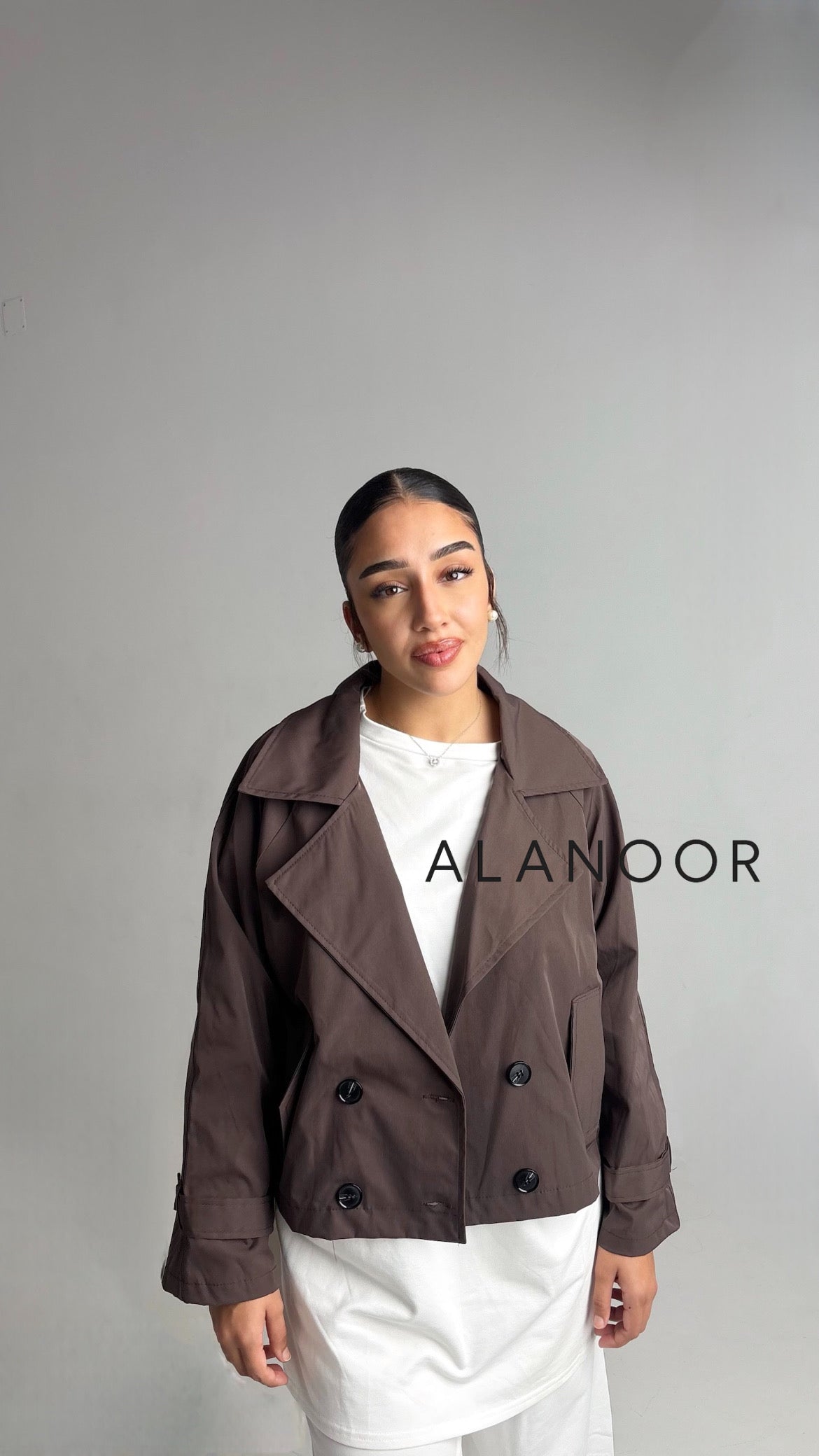 Gabardina corta Marrón