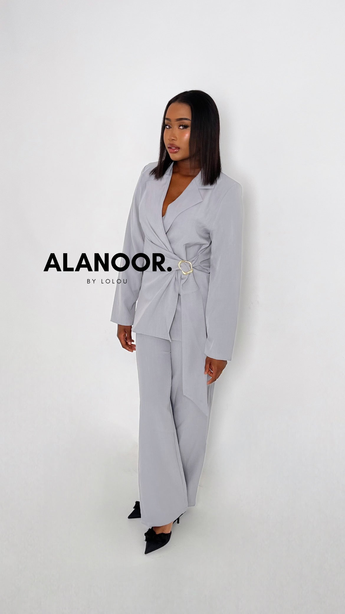 CONJUNTO BLAZER LAZO GRIS