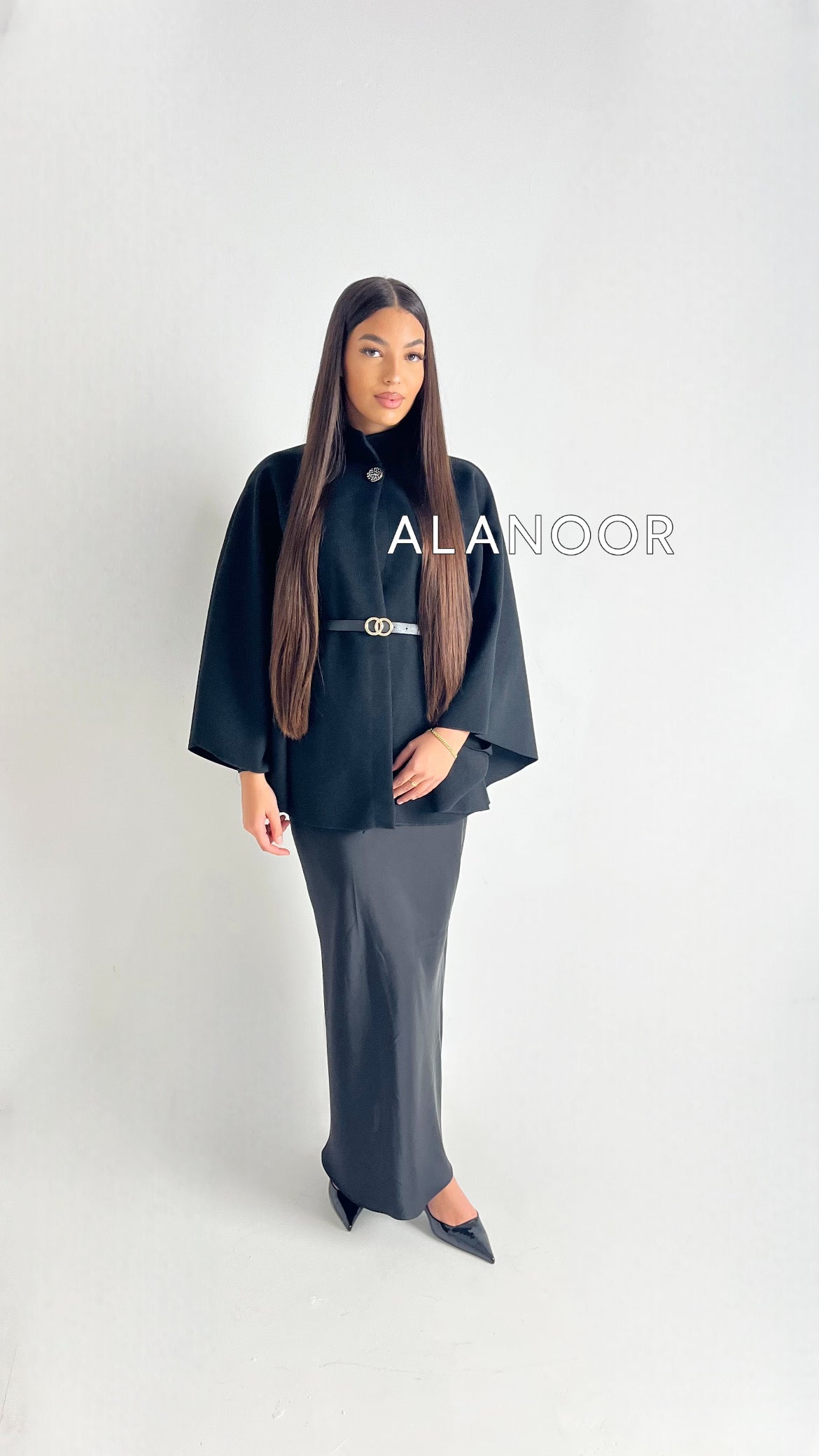 Capa con Cinturón NEGRO