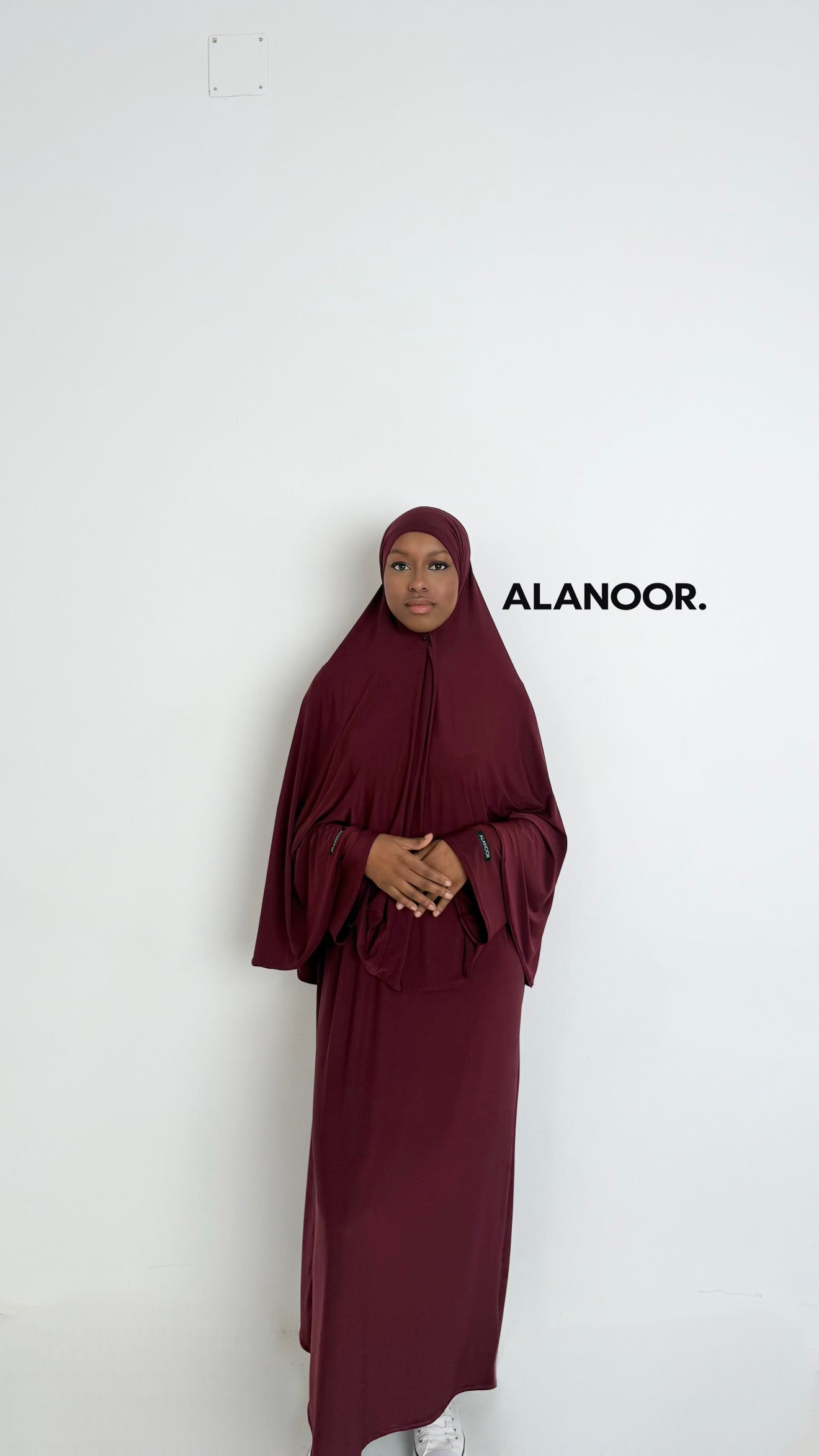 CONJUNTO KHIMAR JERSEY GRANATE