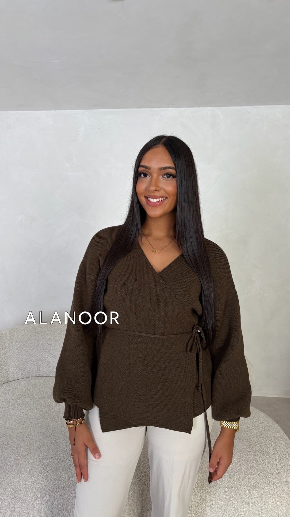 Jersey cruzado marrón oscuro