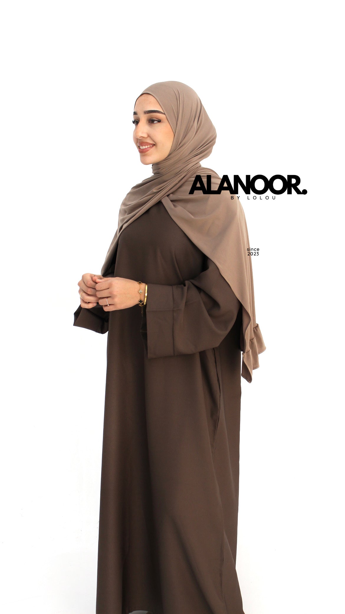 ABAYA QAMAR MARRÓN