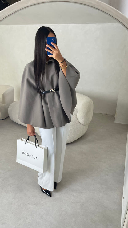 Capa con Cinturón Taupe