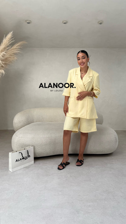 CONJUNTO BLAZER CRUZADO OVERSIZE AMARILLO