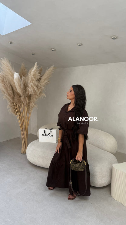Vestido marrón volantes
