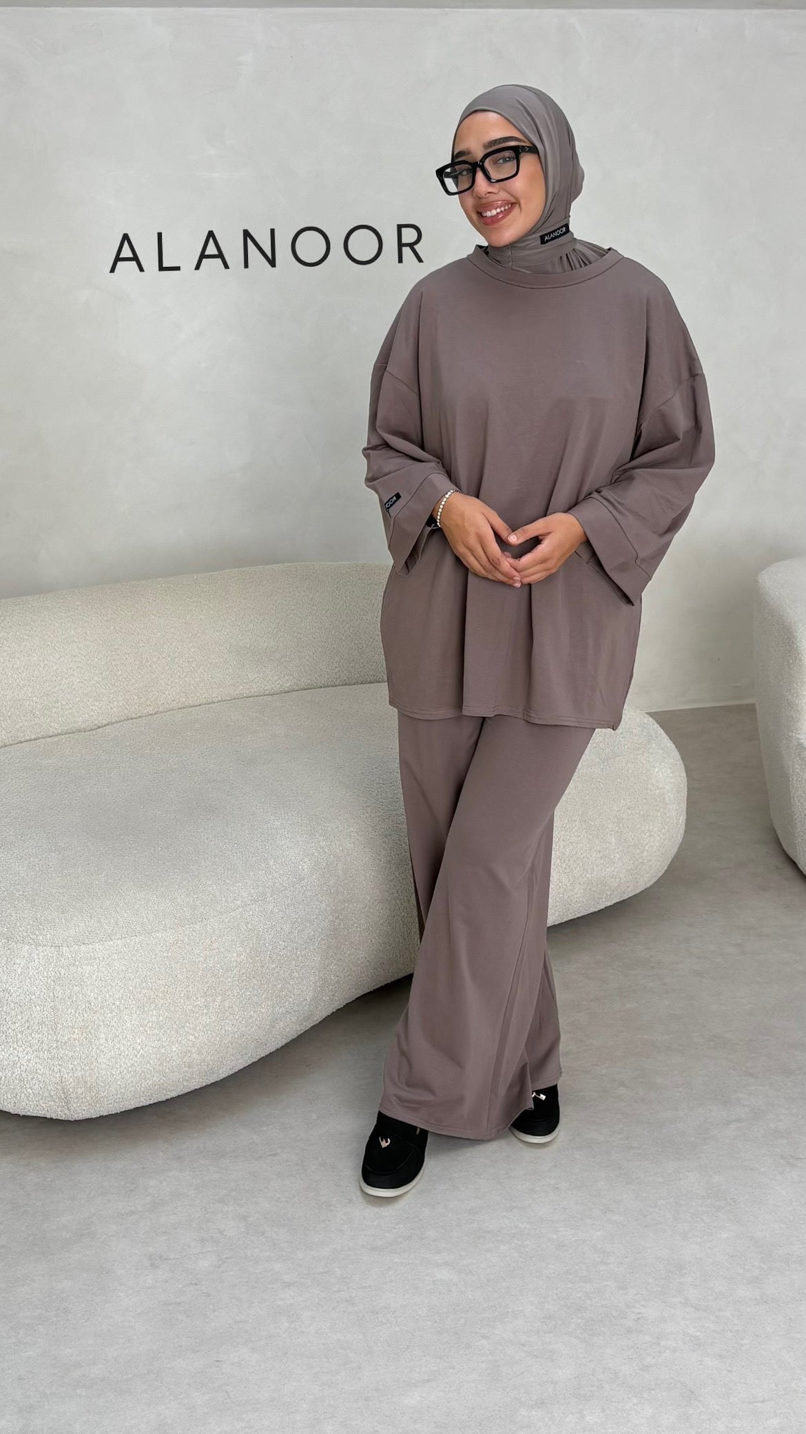 CONJUNTO OVERSIZE TAUPE