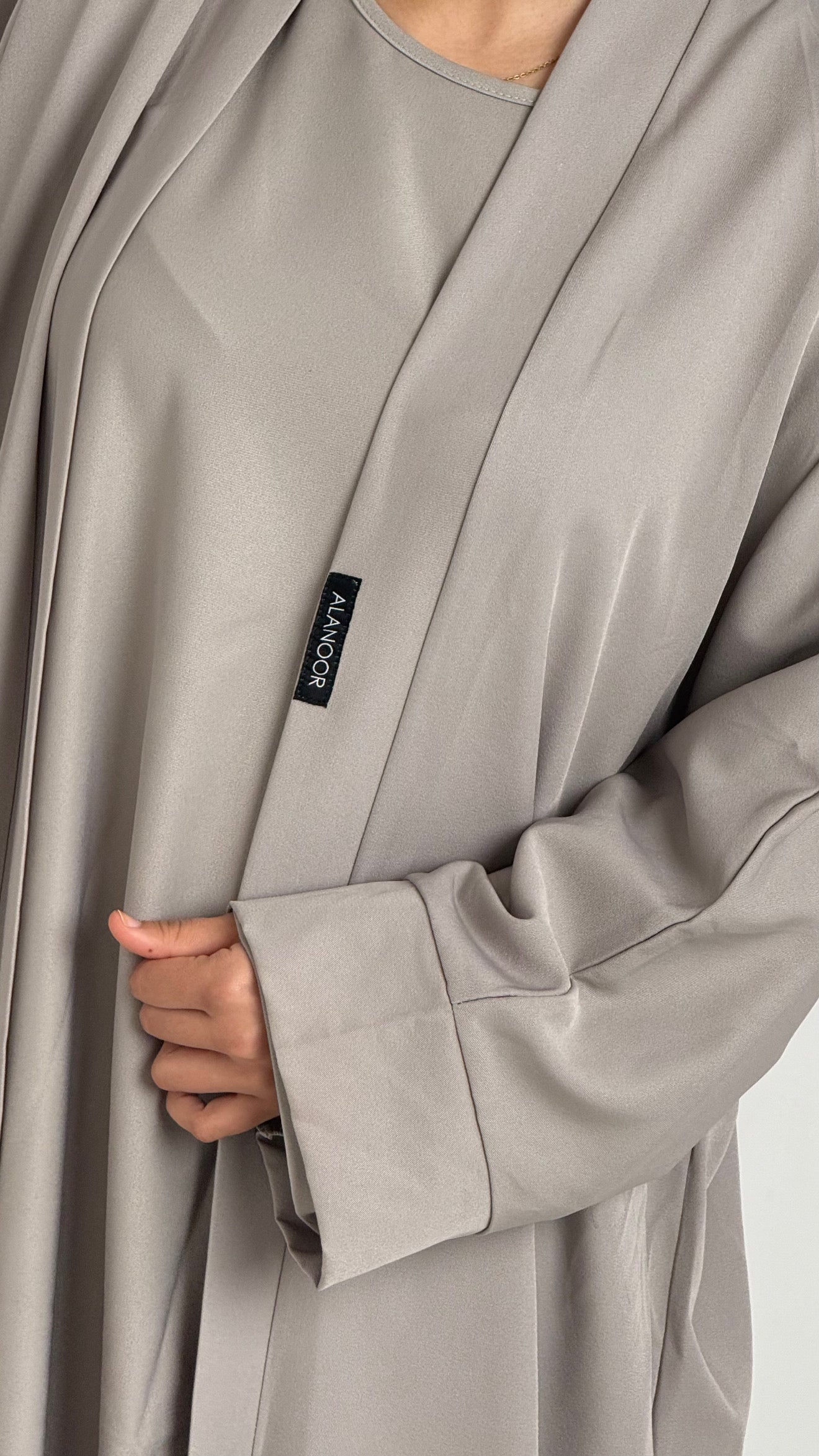 CONJUNTO MASTOUR ABAYA KIMONO GRIS