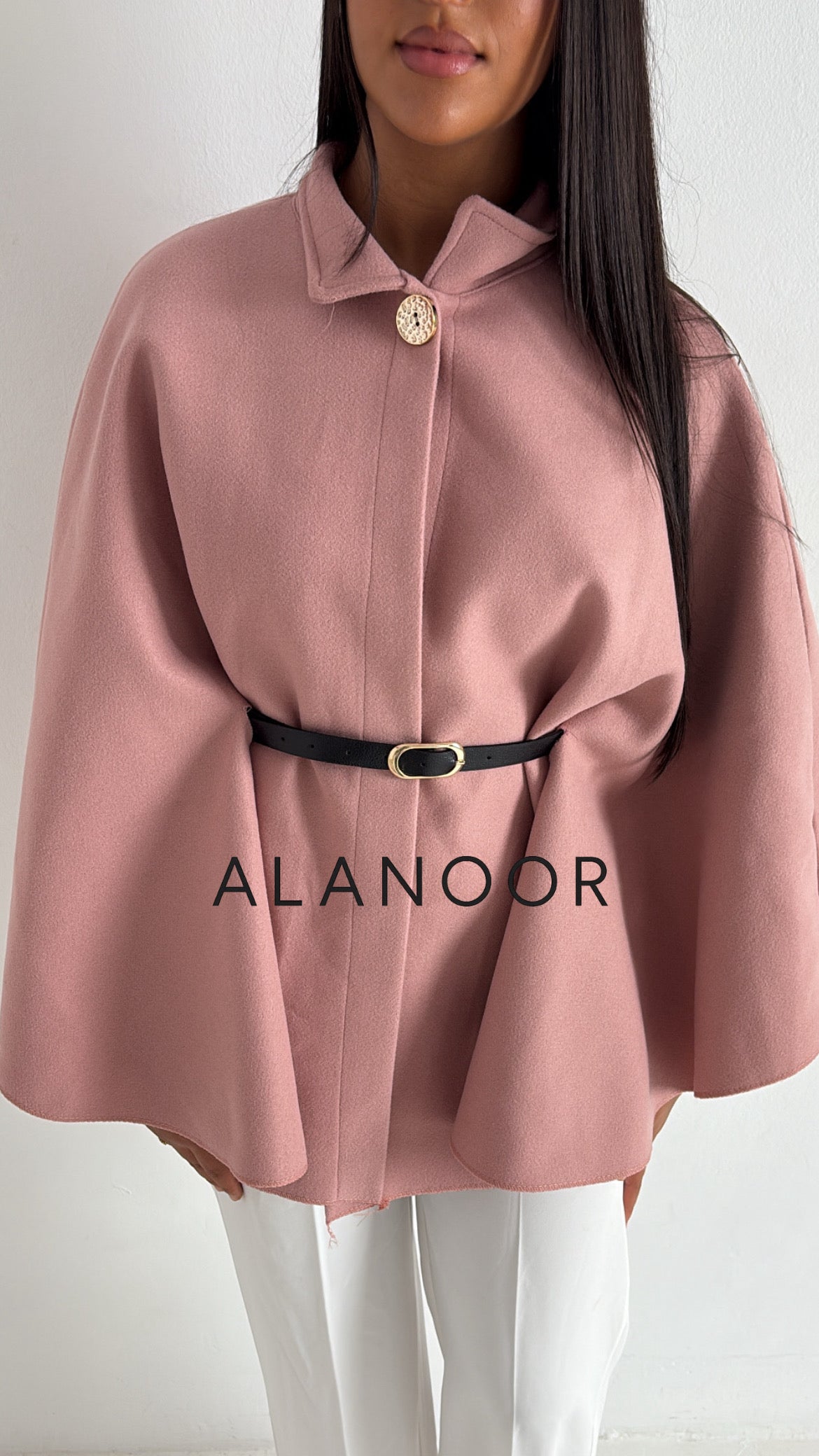 Capa con Cinturón Rosa