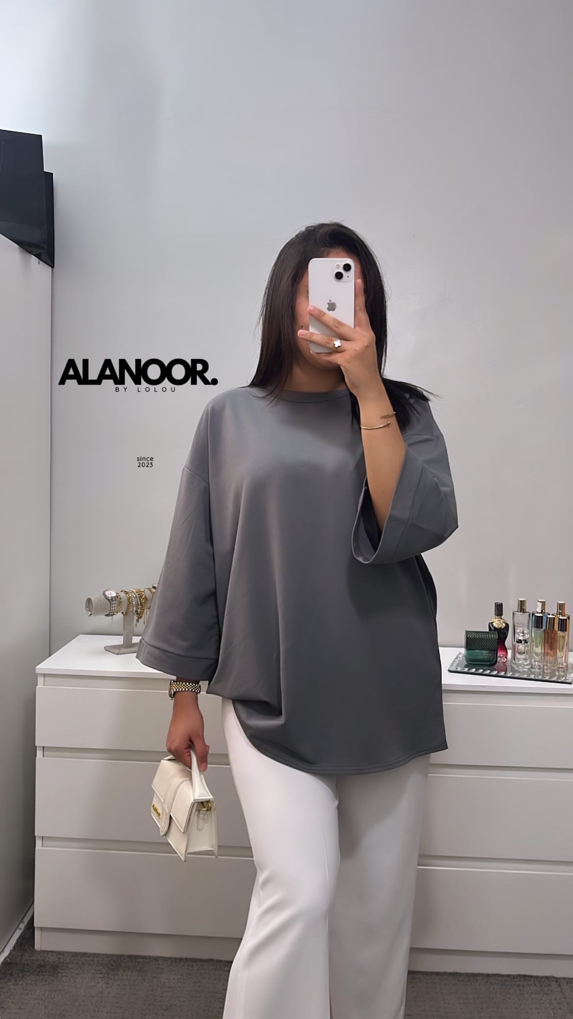 Camiseta oversize gris