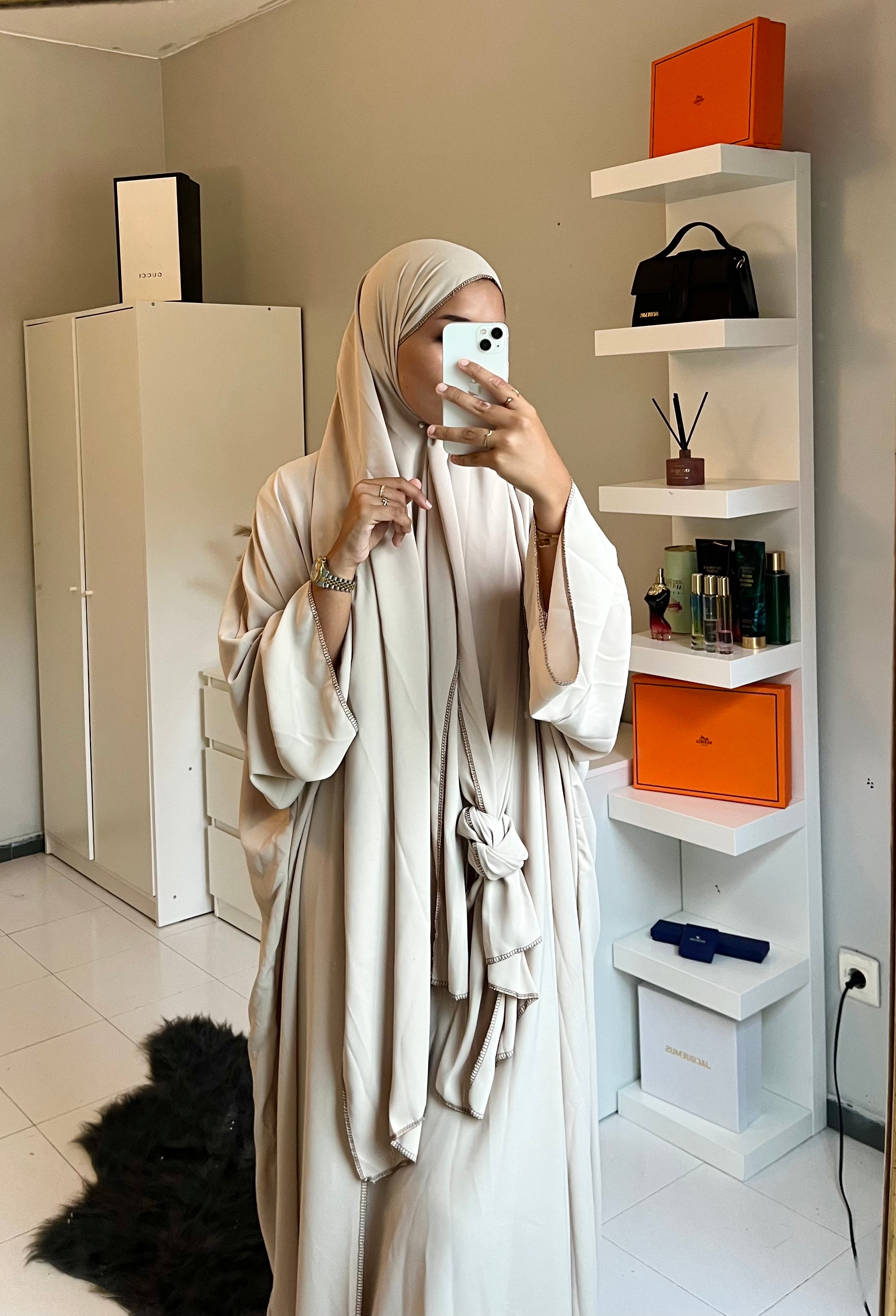 Abaya Dubái