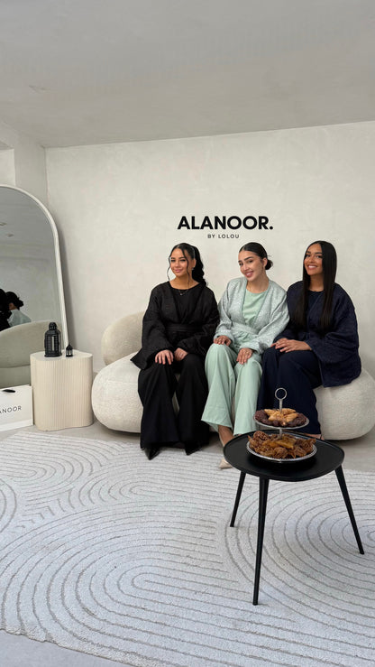 CONJUNTO BORDADO NEGRO